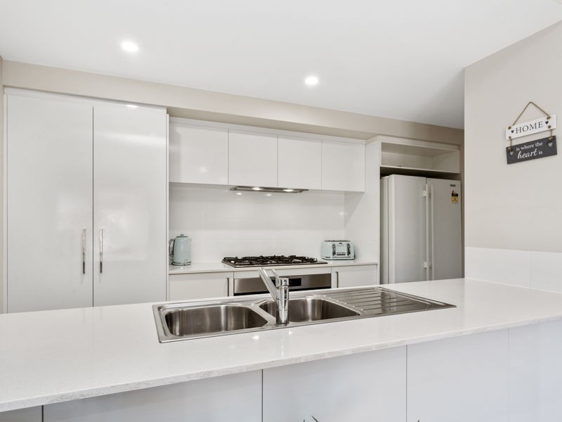 10 Mount Henry Road, Como WA 6152