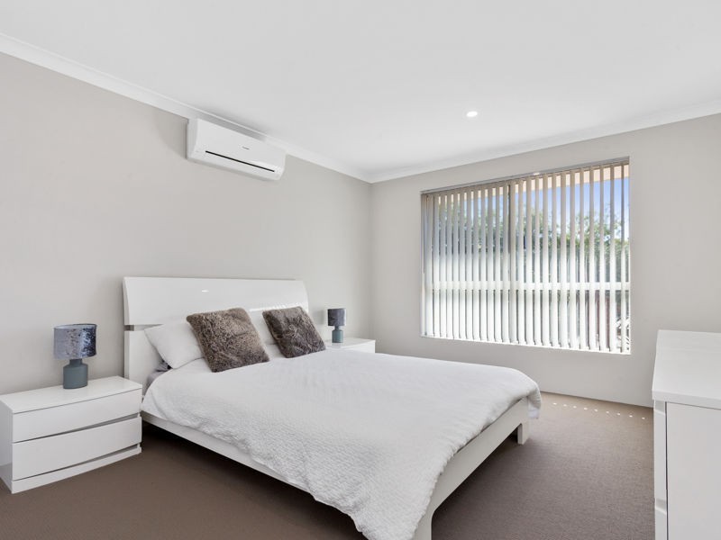 10 Mount Henry Road, Como WA 6152