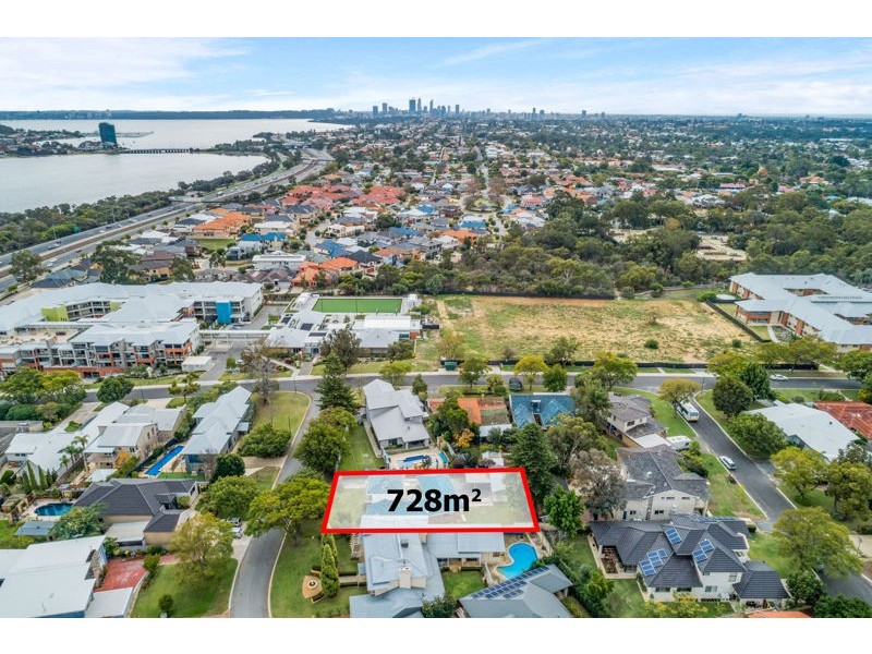4 Success Crescent, Salter Point WA 6152