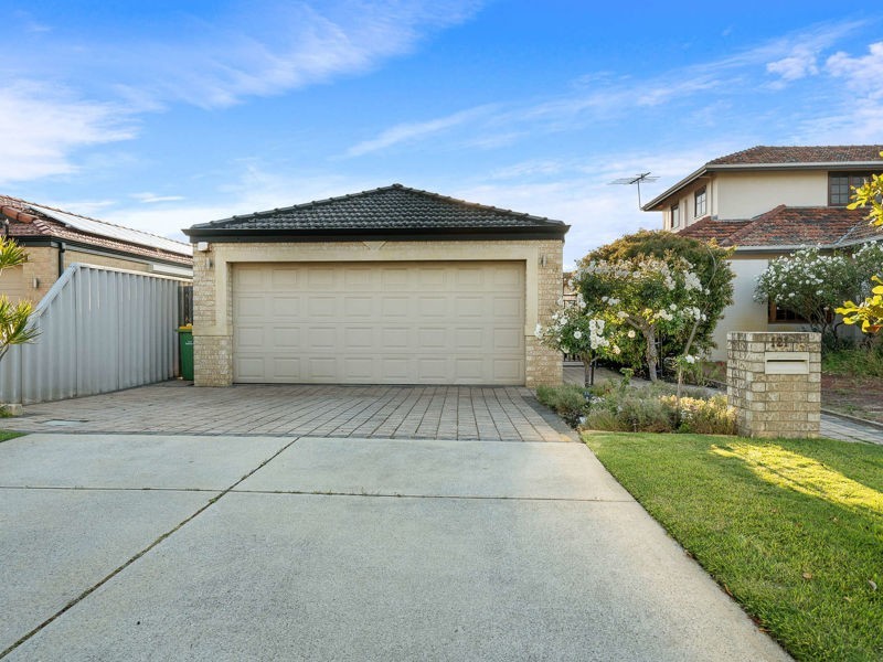 121A Lockhart Street, Como WA 6152