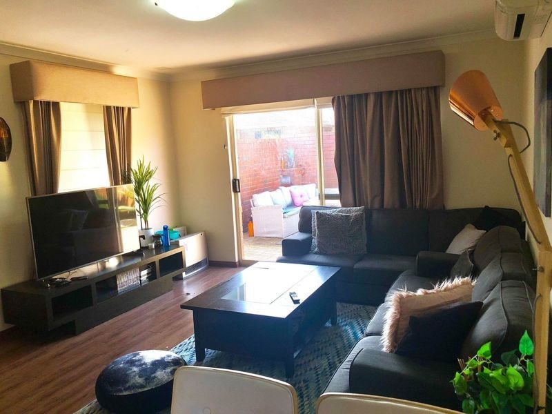 4/15 Pitt Street, St James WA 6102