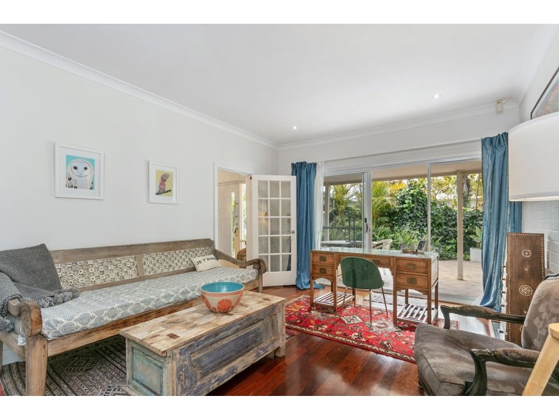 25 Roebuck Drive, Salter Point WA 6152