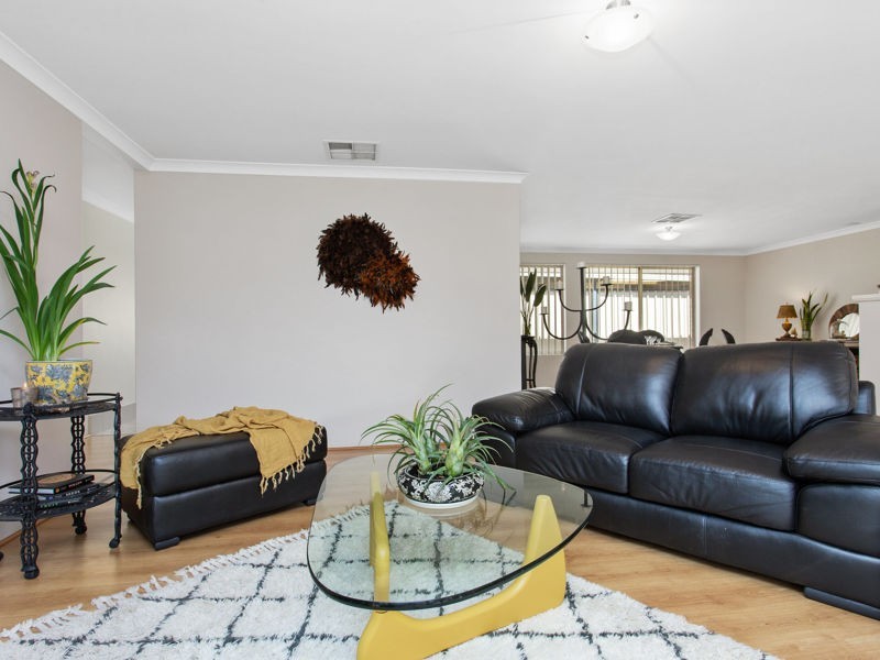 174 Streich Avenue, Kelmscott WA 6111