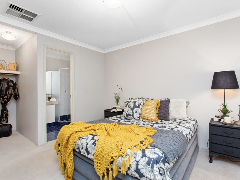 174 Streich Avenue, Kelmscott WA 6111