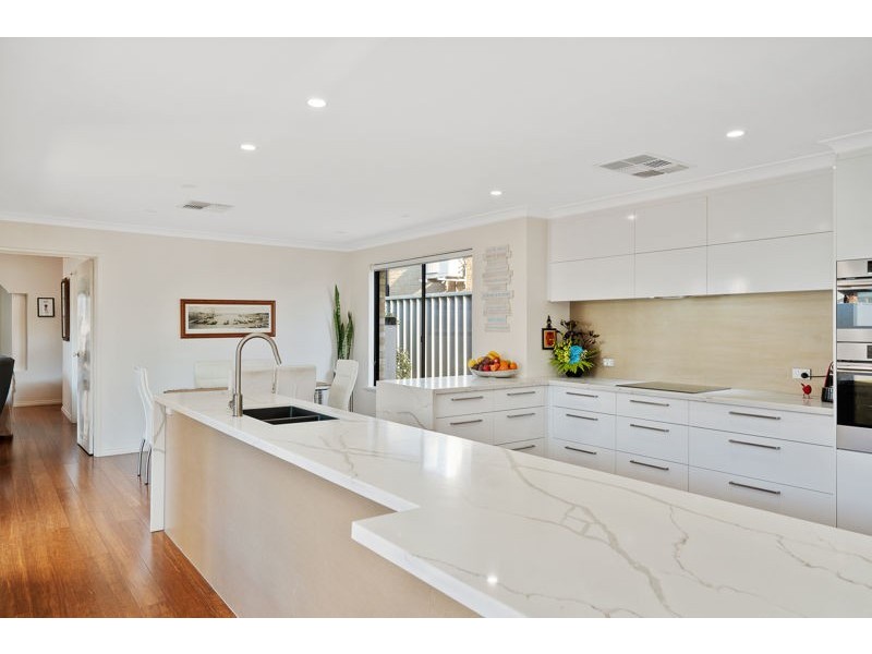 1/121 Lockhart Street, Como WA 6152