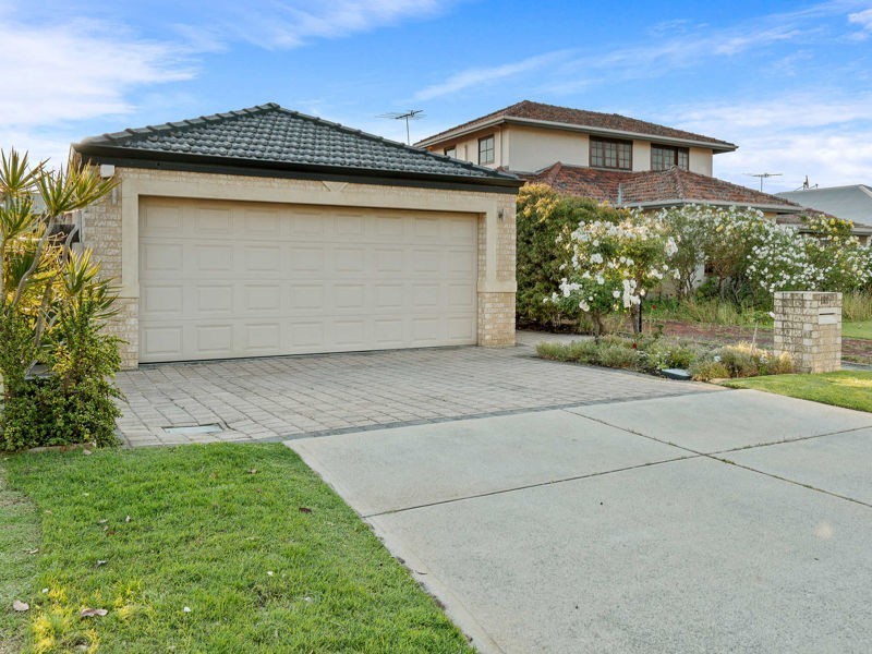 1/121 Lockhart Street, Como WA 6152