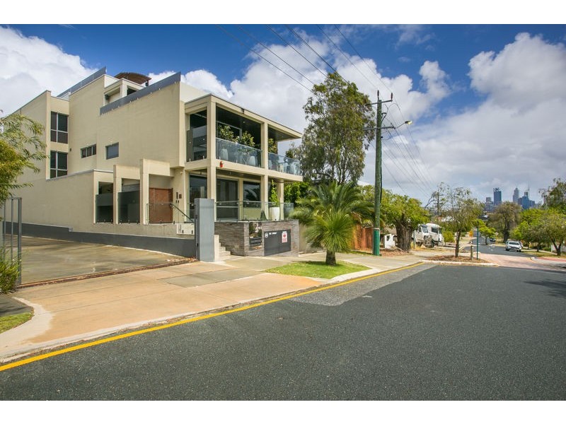 4/26 Banksia Terrace, South Perth WA 6151