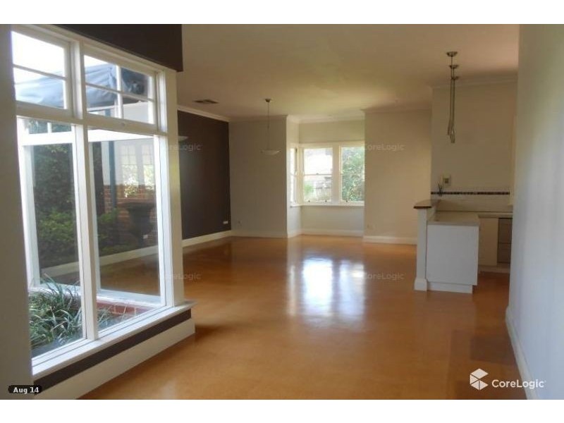 1 Gwenyfred Road, Kensington WA 6151