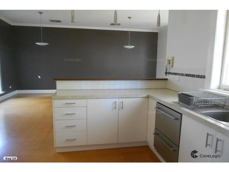 1 Gwenyfred Road, Kensington WA 6151