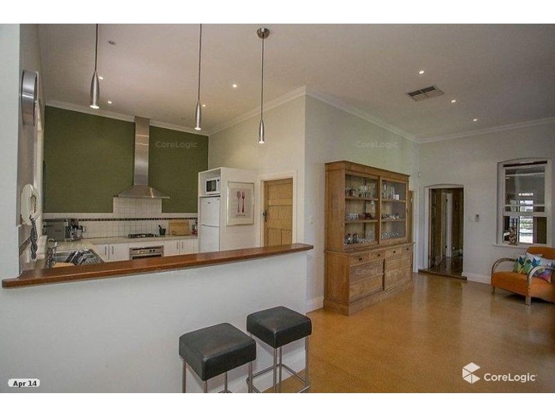 1 Gwenyfred Road, Kensington WA 6151