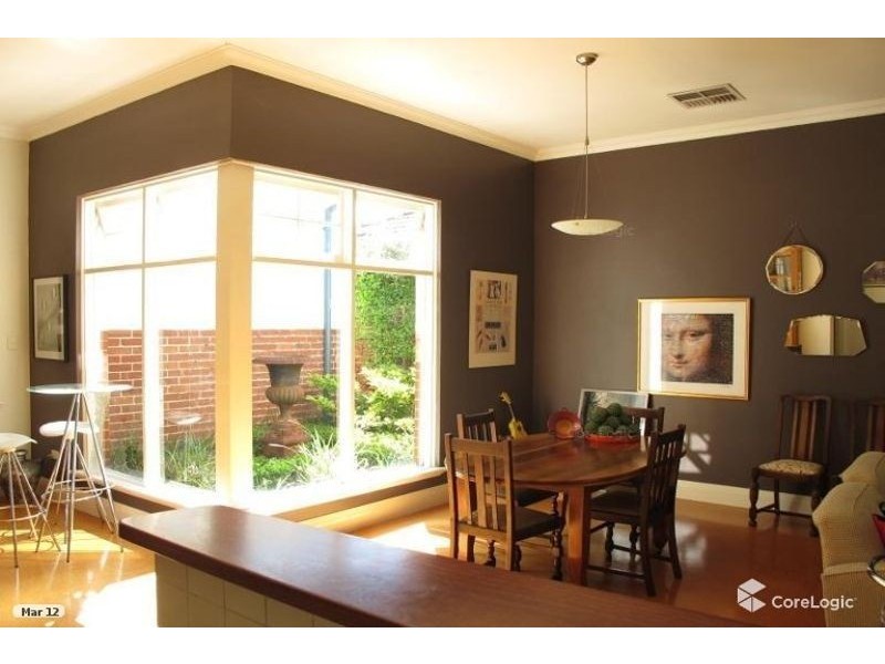 1 Gwenyfred Road, Kensington WA 6151