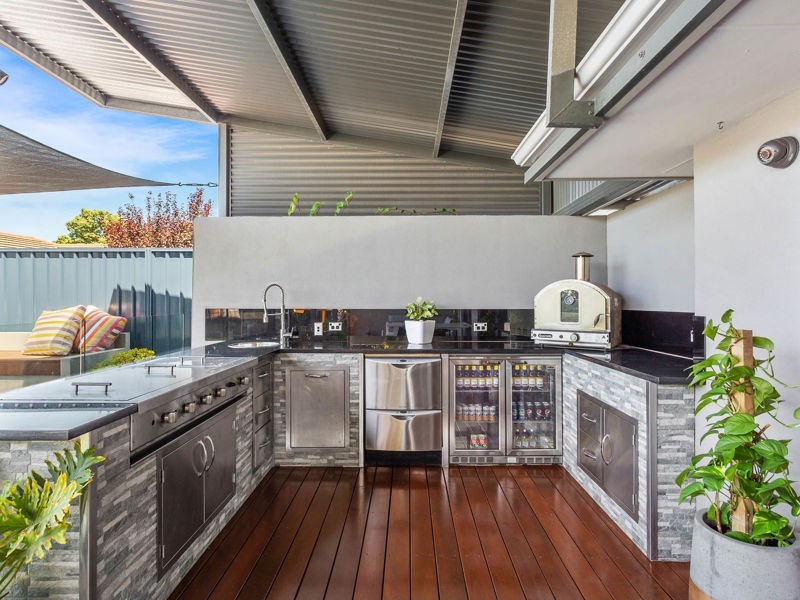 13 Burnett Road, Manning WA 6152