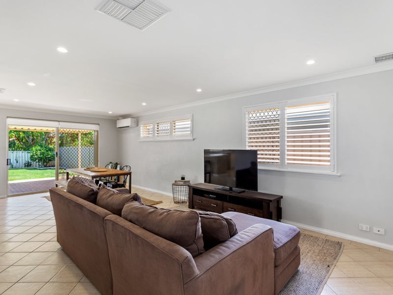 20B Bickley Crescent, Manning WA 6152