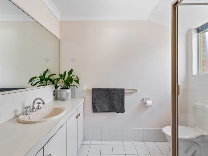 20B Bickley Crescent, Manning WA 6152