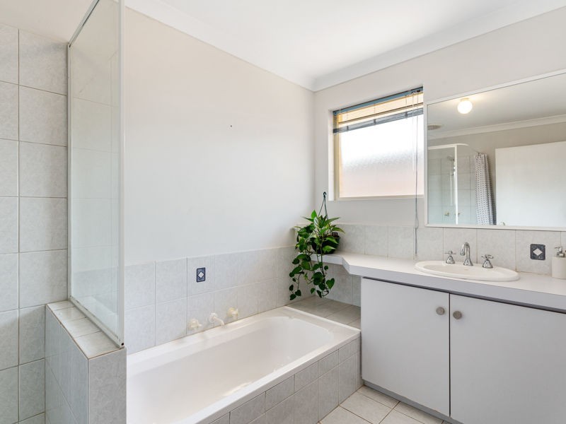 20B Bickley Crescent, Manning WA 6152