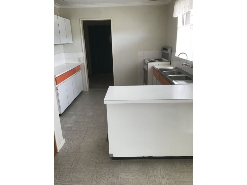 33 Cale Street, Como WA 6152