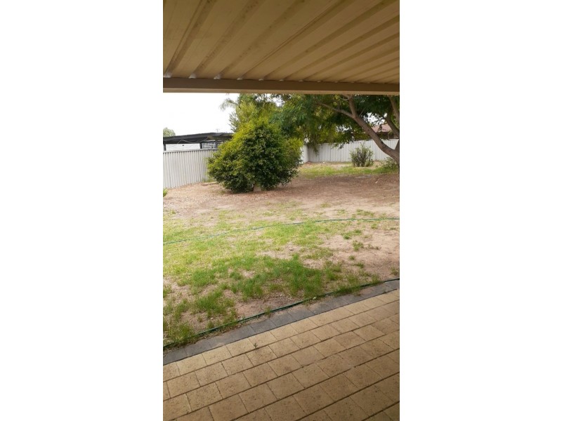17 Sturt Close, Gosnells WA 6110