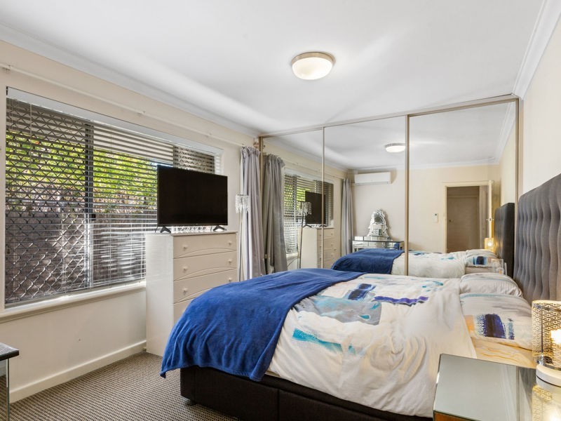 8A Pickering Way, Booragoon WA 6154