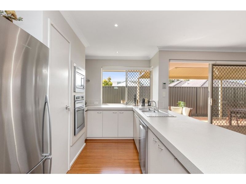 24a Bickley Crescent, Manning WA 6152