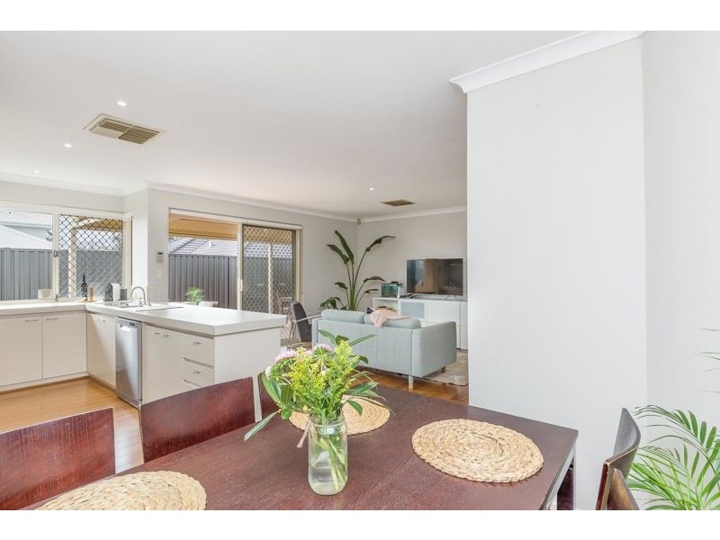 24a Bickley Crescent, Manning WA 6152