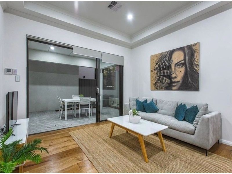 2/295 Marmion Street, Melville WA 6156