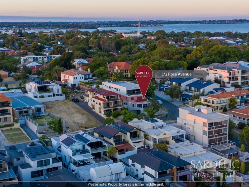 3/2 Rose Ave, South Perth WA 6151