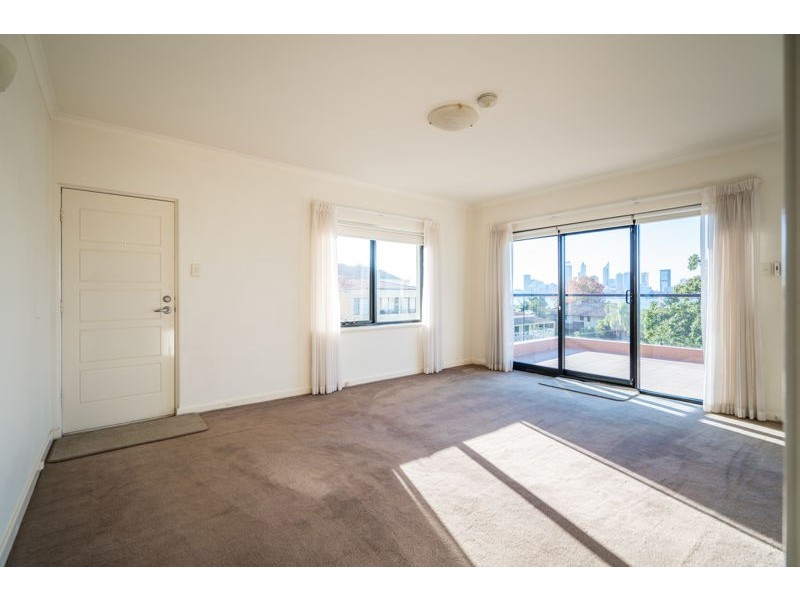 3/2 Rose Ave, South Perth WA 6151