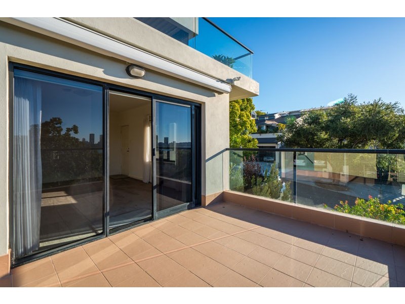 3/2 Rose Ave, South Perth WA 6151