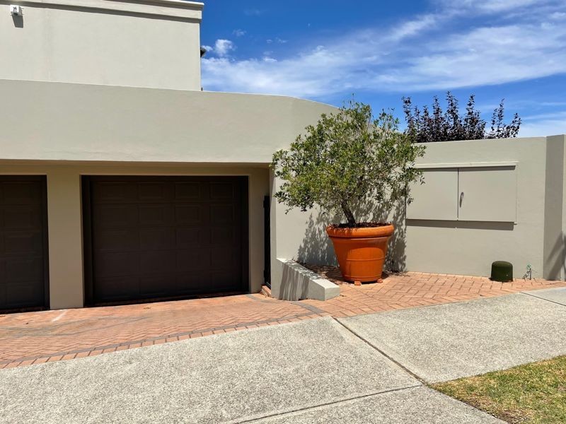 3/2 Rose Ave, South Perth WA 6151