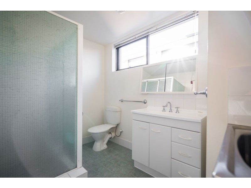 3/2 Rose Ave, South Perth WA 6151