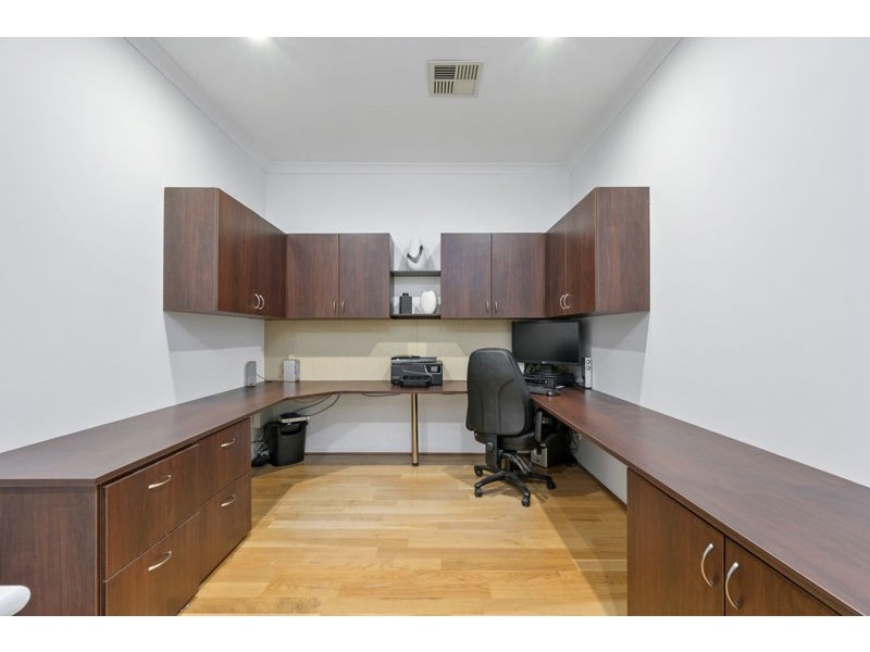 3 Pether Road, Manning WA 6152