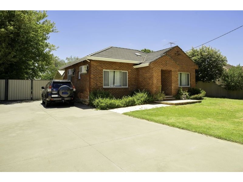 52 Hobbs Avenue, Como WA 6152