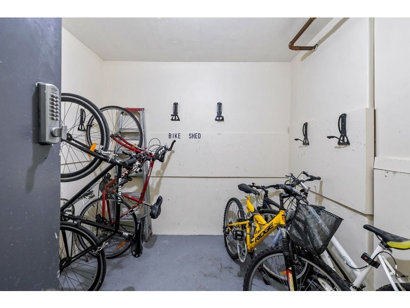 303 130a Mounts Bay Road, Perth WA 6000