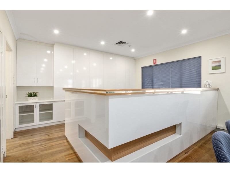 1&2/288 High Road, Riverton WA 6148