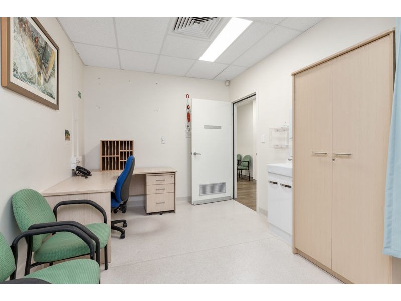 1&2/288 High Road, Riverton WA 6148