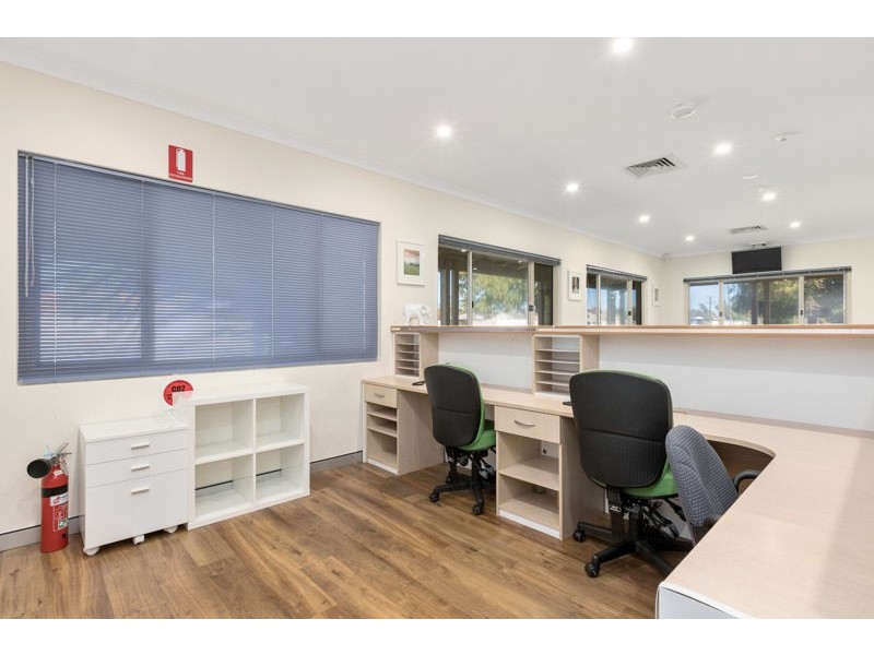1&2/288 High Road, Riverton WA 6148