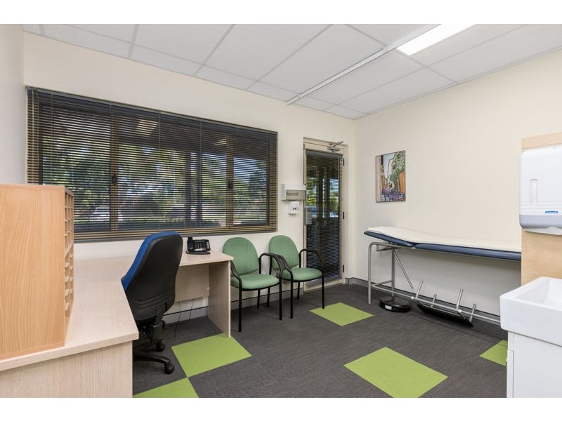 1&2/288 High Road, Riverton WA 6148