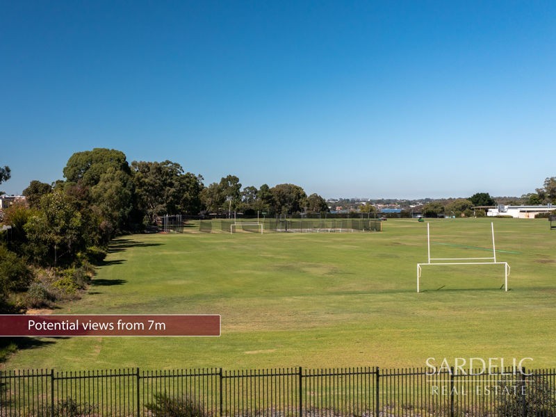 36 Sawyer Way, Salter Point WA 6152