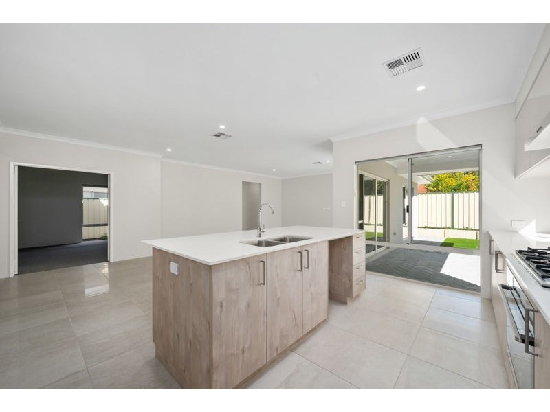 42 Central Avenue, Ascot WA 6104