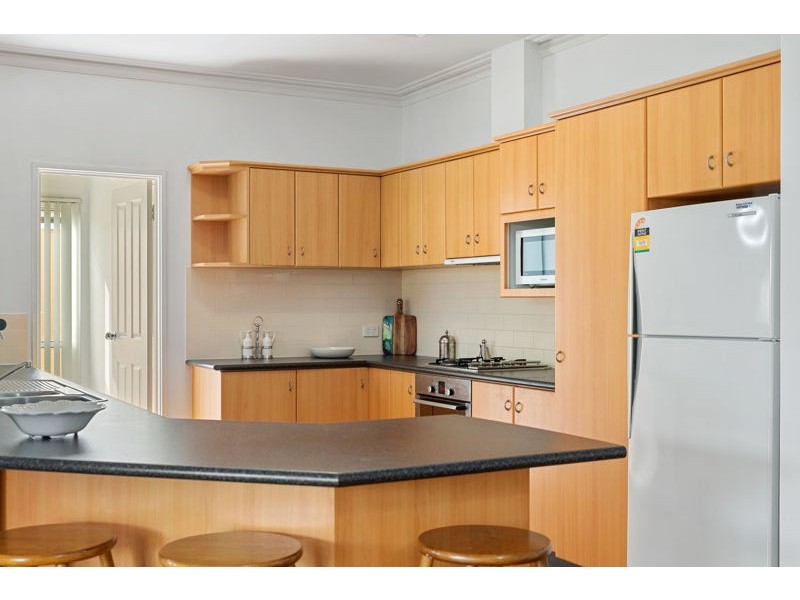 2/133 Lockhart Street, Como WA 6152