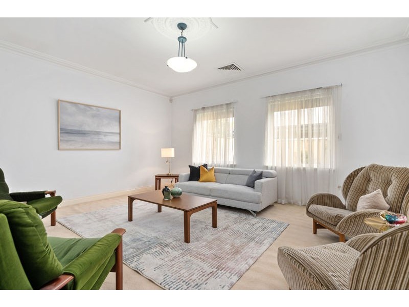 2/133 Lockhart Street, Como WA 6152