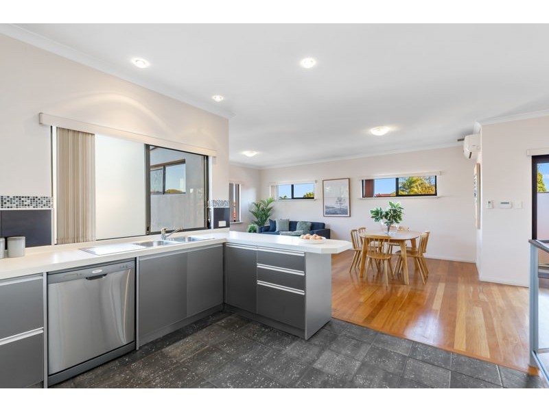 2/251 Canning Highway, Como WA 6152