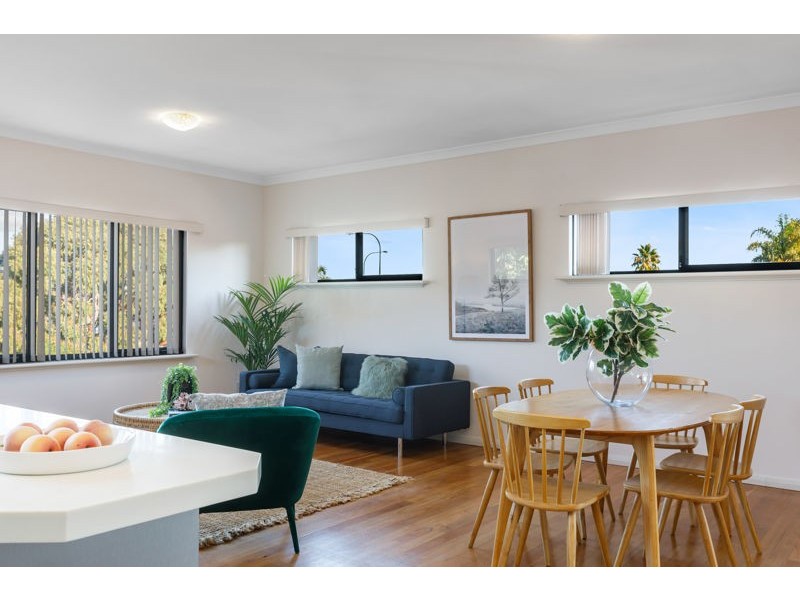 2/251 Canning Highway, Como WA 6152