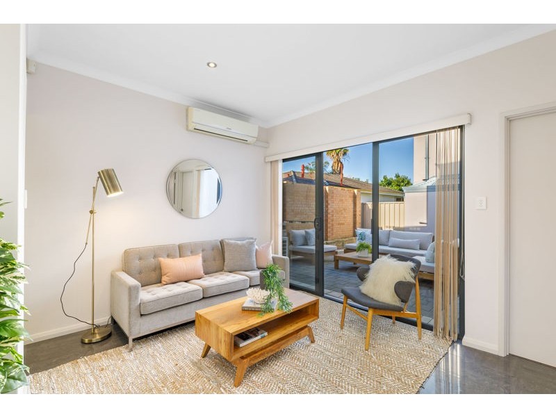 2/251 Canning Highway, Como WA 6152