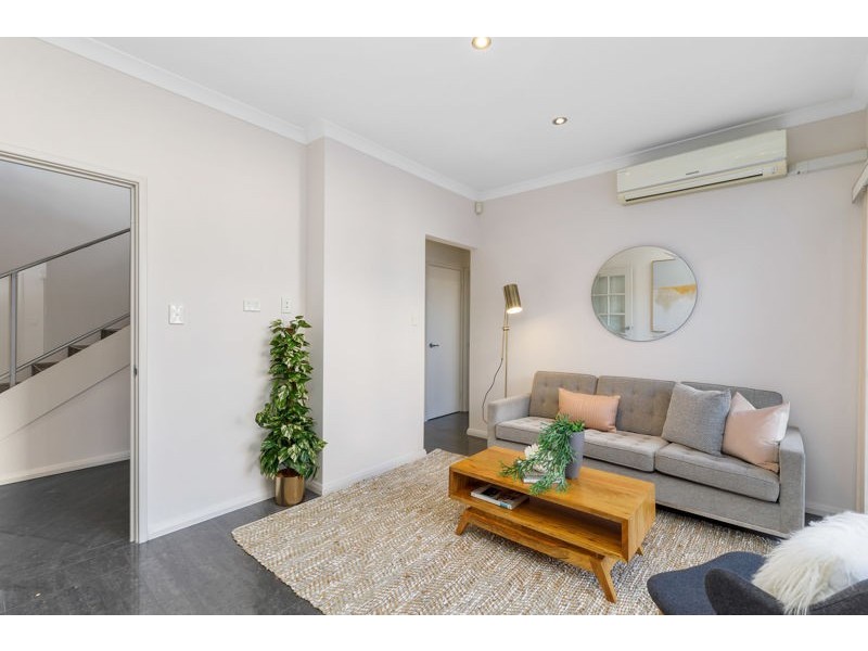 2/251 Canning Highway, Como WA 6152