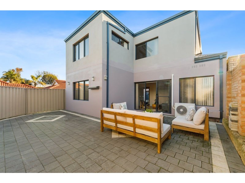 2/251 Canning Highway, Como WA 6152