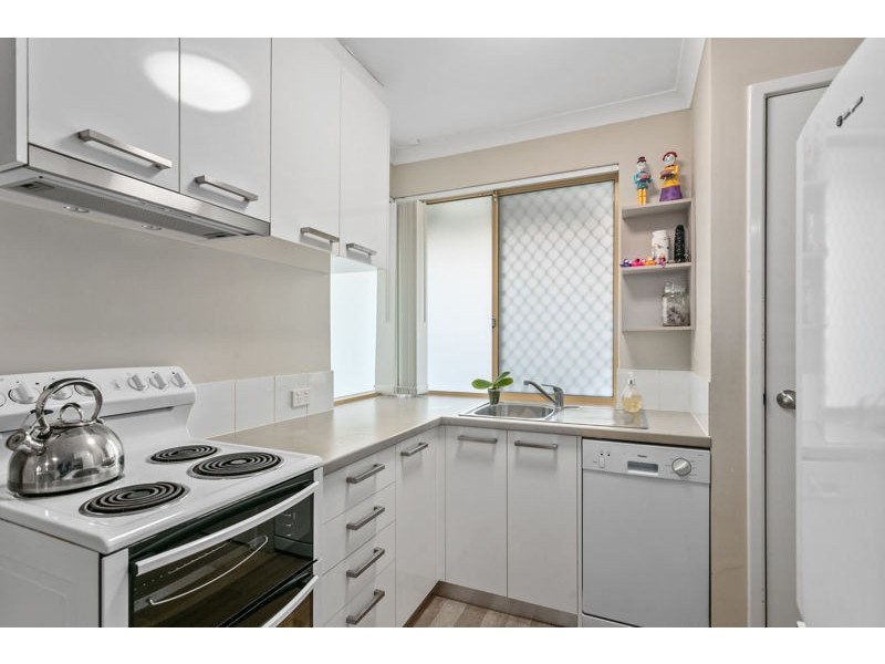 2/11 Goddard Street, Lathlain WA 6100