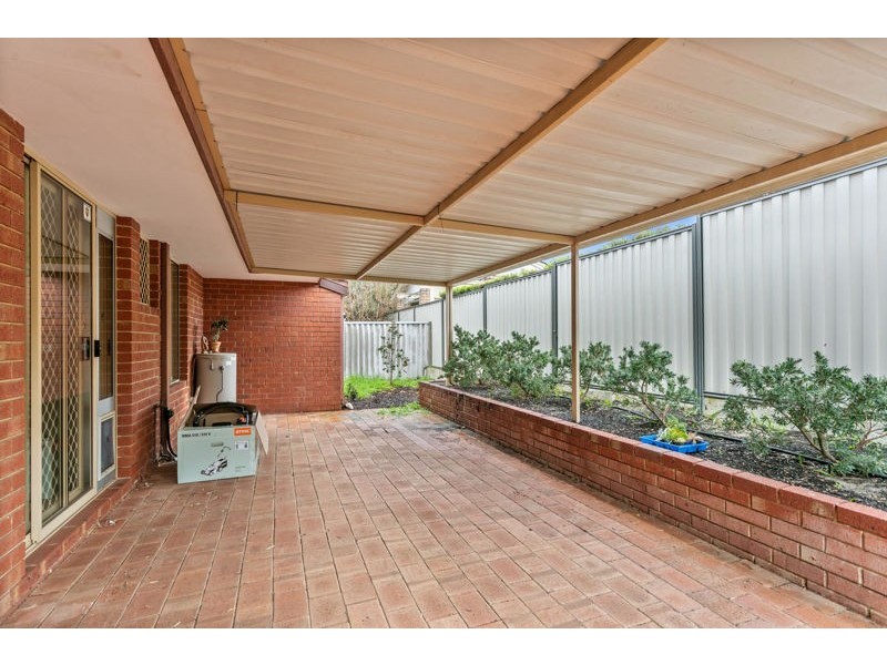 2/11 Goddard Street, Lathlain WA 6100