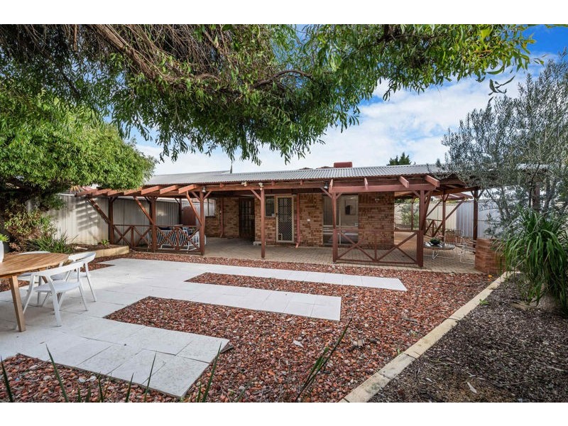 13a Wapengo Close, South Lake WA 6164