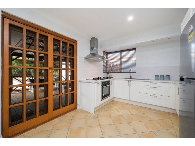 13a Wapengo Close, South Lake WA 6164